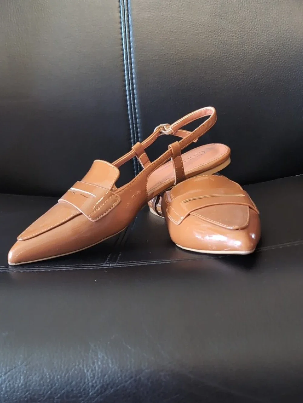 Cider Women's Tan Patent Pointed Slingback Loafers